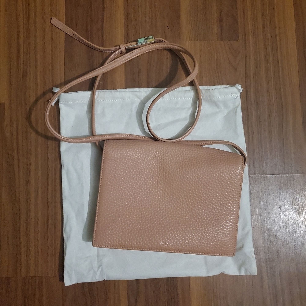 Aritzia Auxiliary Crossbody bag